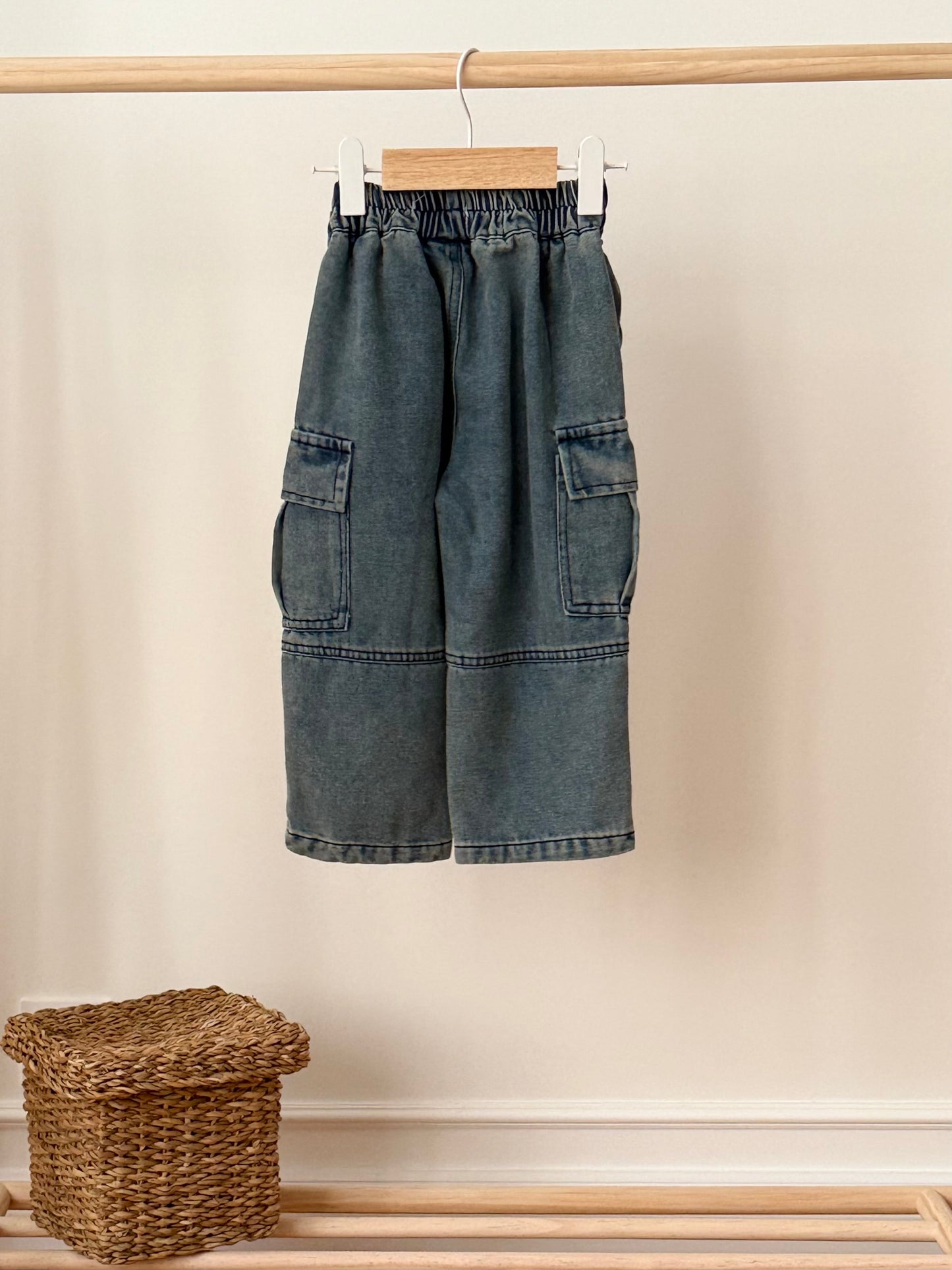 Pantalon cargo en denim