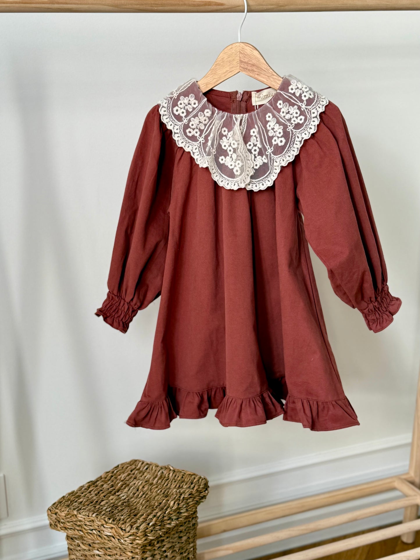 Robe vintage à col Claudine