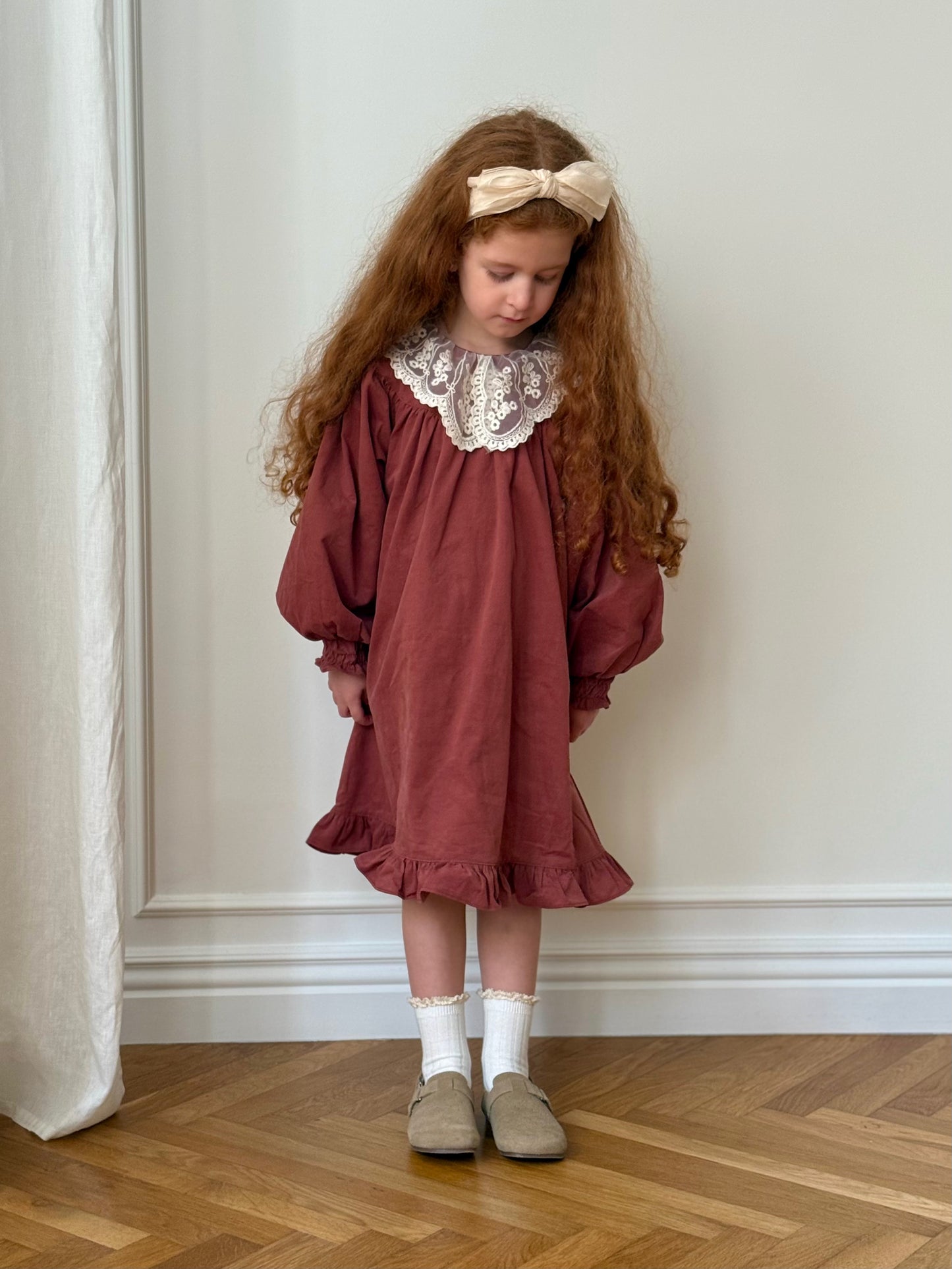 Robe vintage à col Claudine