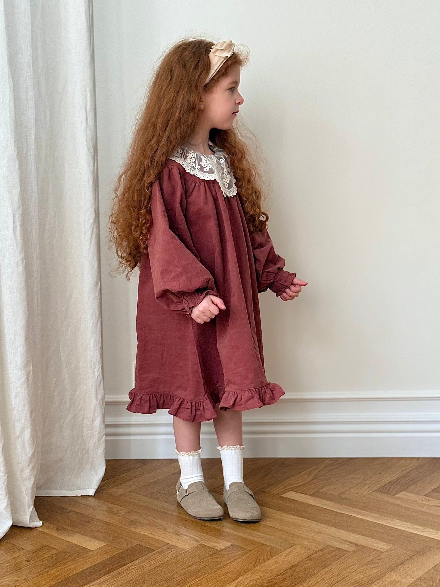 Robe vintage à col Claudine